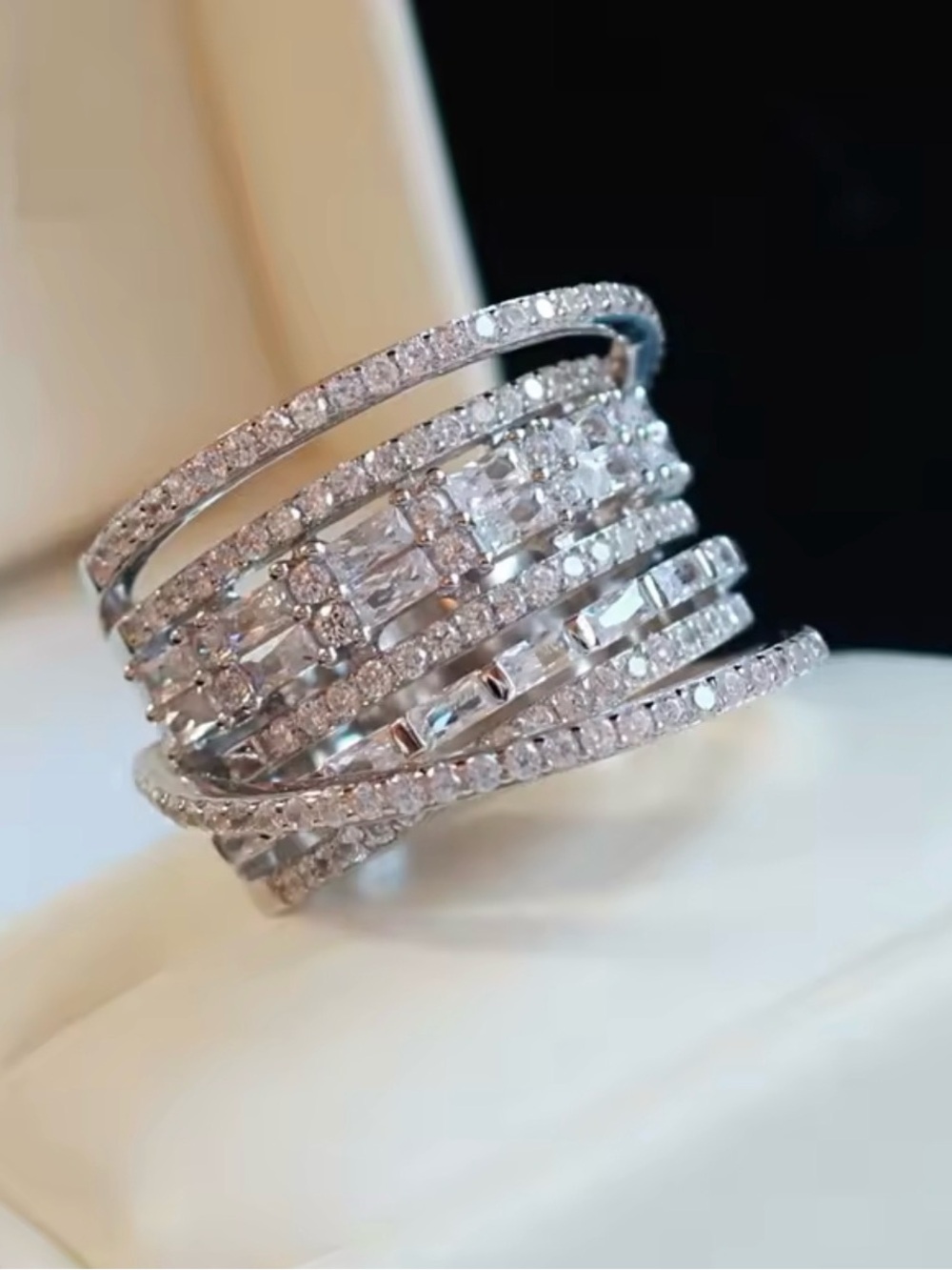 Wedding Ring for Women Geometric Square Band Design Luxury